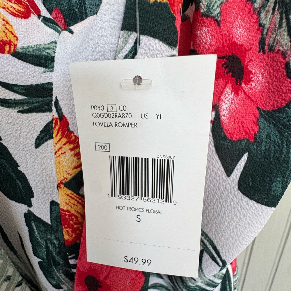 Guess Hot Tropics Lovela Romper -NWT - Picture 3 of 6